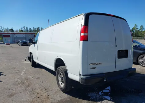 2018 Chevrolet Express 2500 Work Van from USA, damaged, VIN 1GCWGBFB9J1345274